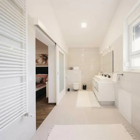 Miranda Comfortable Villa