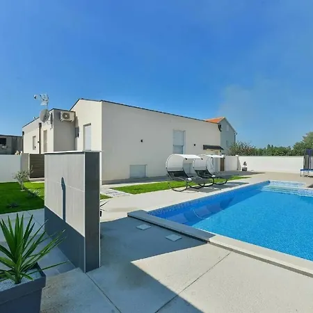 Miranda Comfortable Villa Zaton (Zadar)