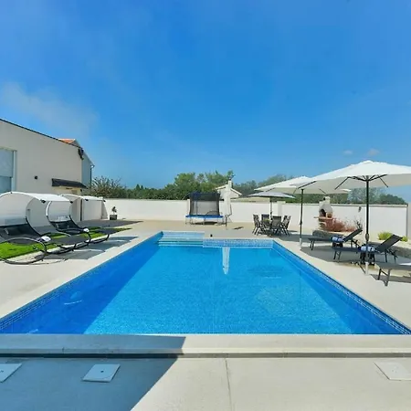 Miranda Comfortable Villa
