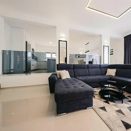 Miranda Comfortable Villa Zaton (Zadar)