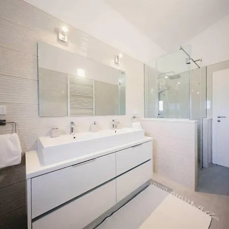 Villa Miranda Comfortable Zaton (Zadar)