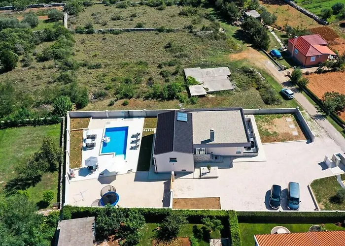 Miranda Comfortable Villa Zaton (Zadar)