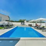 Miranda Comfortable Villa