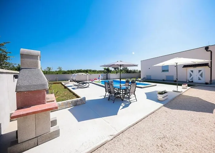 Miranda Comfortable Villa Zaton (Zadar)